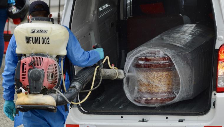 Continúan apareciendo cadáveres en Guayaquil por Covid-19 pese a esfuerzos de autoridades
