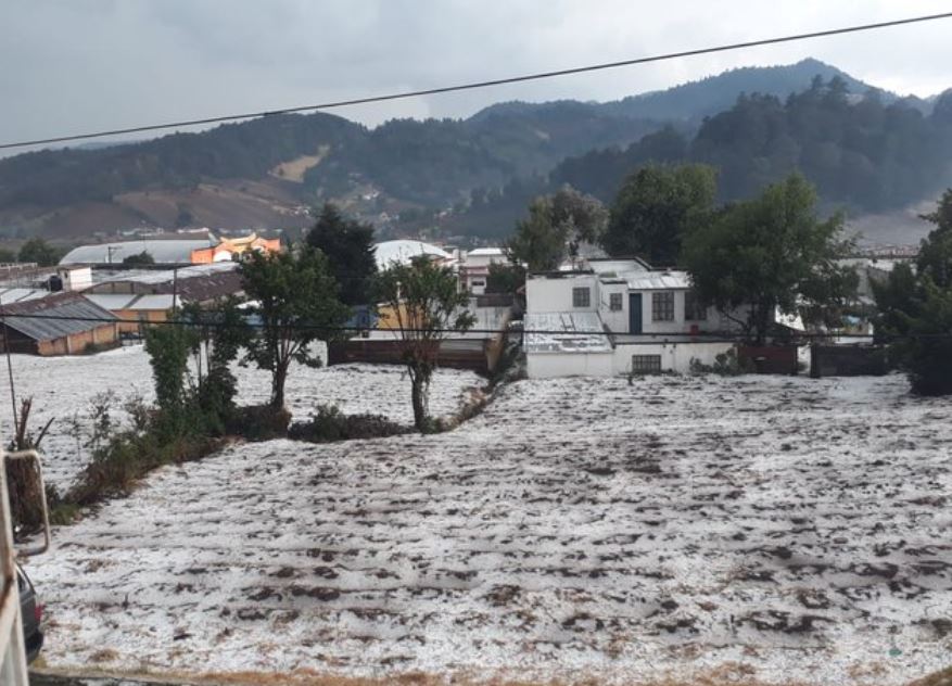 Imágenes: fuerte lluvia y granizo en varios departamentos de Guatemala