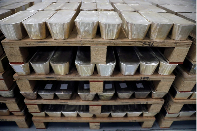 Grupo armado asalta mina de oro en México y huye en avioneta