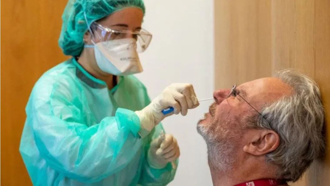 Coronavirus: los 3 test que juntos nos ayudarán a controlar la pandemia de covid-19