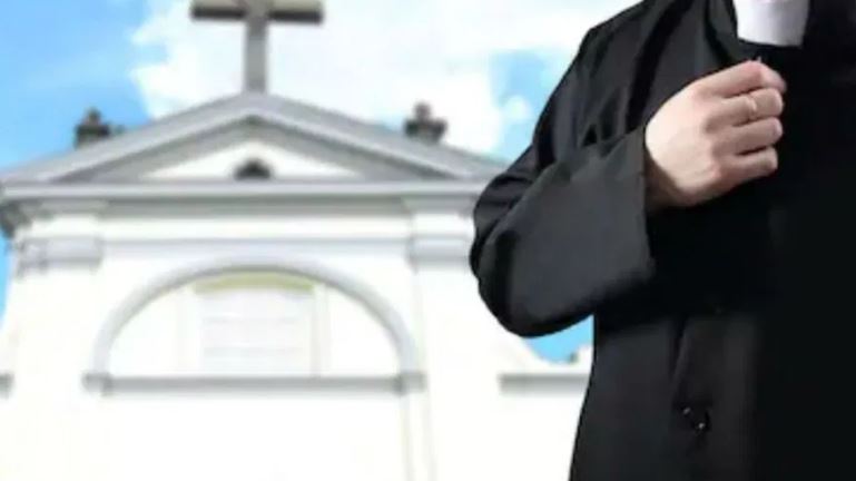 Iglesia de Colombia separa a 15 sacerdotes vinculados a abusos sexuales