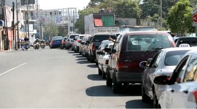 1.2 millones de carros en las calles: autoridades de tránsito se preparan para vivir 36 horas de congestionamiento vehicular