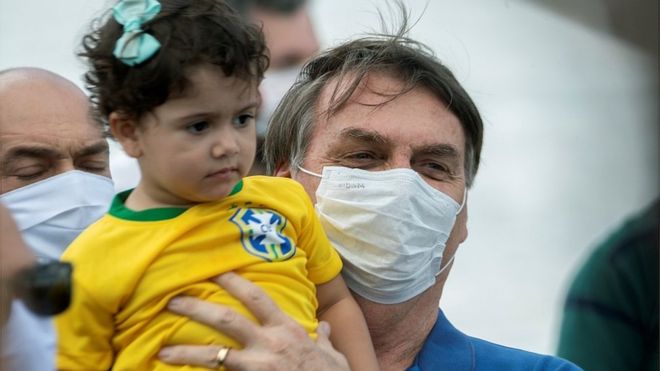 Coronavirus en Brasil: 7 errores que, según especialistas, llevaron a Brasil a la crítica situación actual