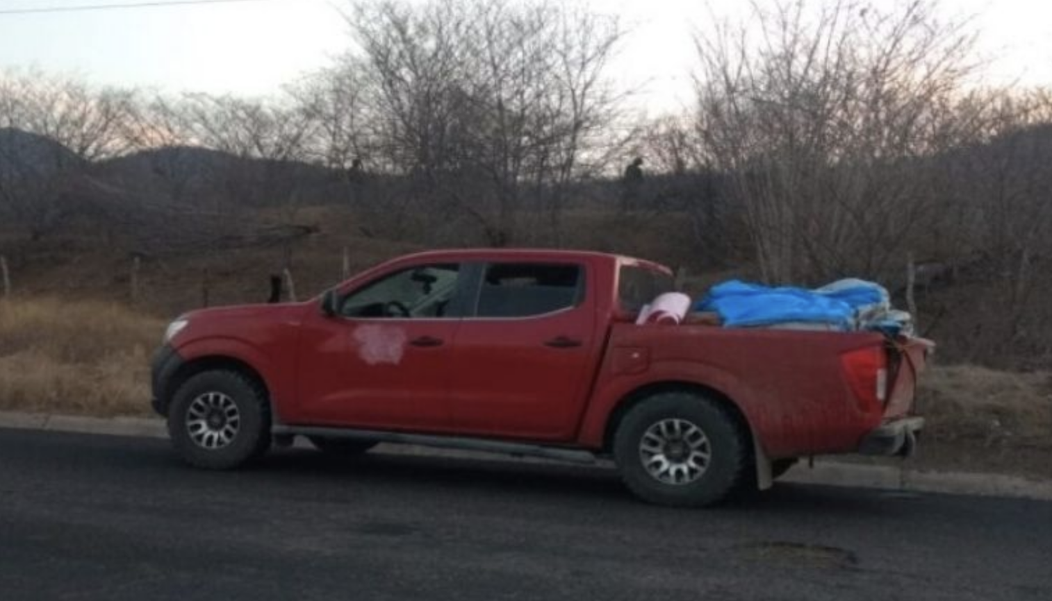 Encuentra vehículo abandonado con 12 cadáveres en México