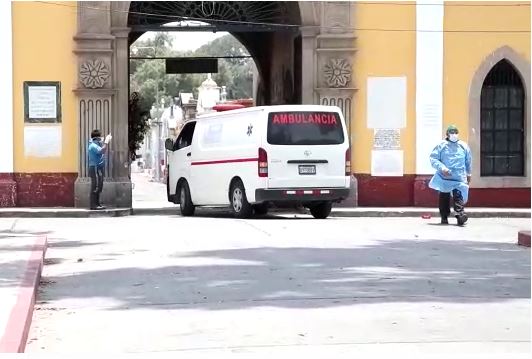 “De hambre no nos vamos a morir”, así anuncian dos fallecimientos por covid-19 en Quetzaltenango