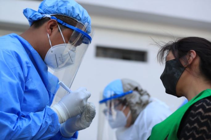 Guatemala registra repunte de casos de coronavirus con 247 contagios, entre ellos 8 bebés