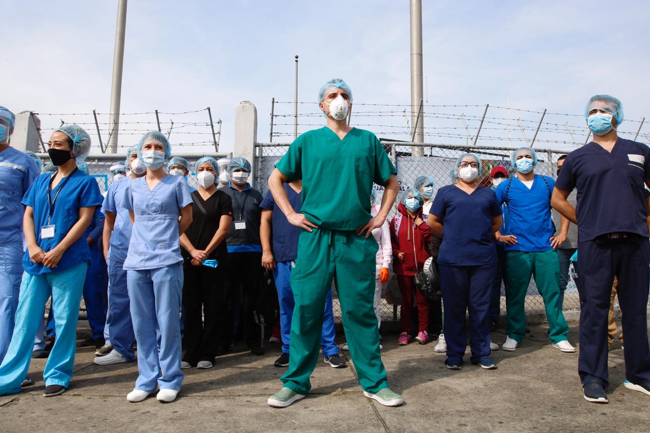 Coronavirus: Salud compra equipo de protección para médicos por más de Q21.4 millones