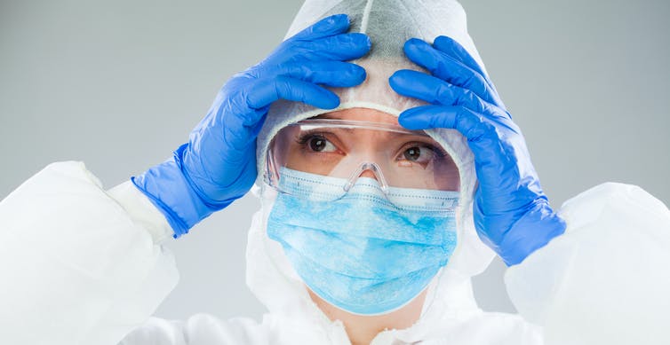 Doctores atendiendo el coroanvirus