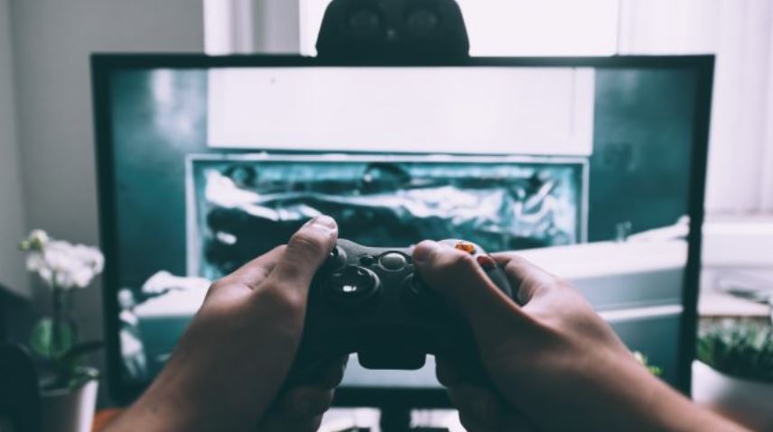 Videojuegos, música y ejercicio en casa: la salida de los aficionados al deporte ante el aislamiento