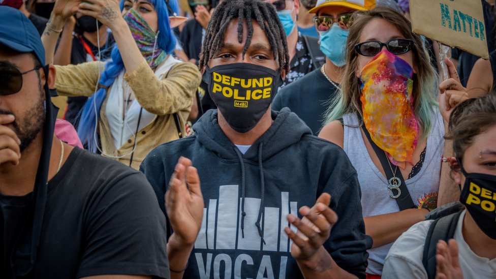 Muerte de George Floyd: 7 propuestas para intentar solucionar los problemas de las policías en Estados Unidos