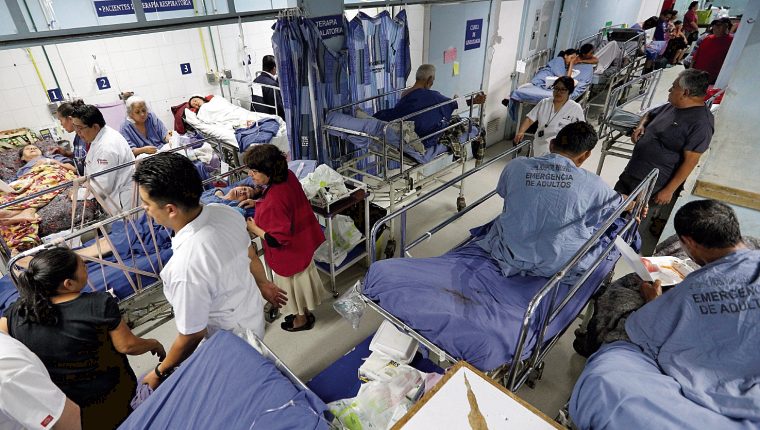 Reportan que 140 médicos están infectados por coronavirus en Guatemala