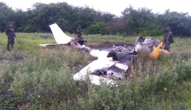 Localizan avioneta quemada en el Manchón Guamuchal
