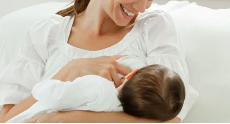 ¿Cuál es el síndrome que suele darle a los niños entre 2 y 8 semanas después de que se curaron de coronavirus y que daña múltiples órganos?