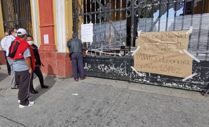 Trabajadores del Cementerio General se quejan de falta de equipo de protección y piden destituir a administrador