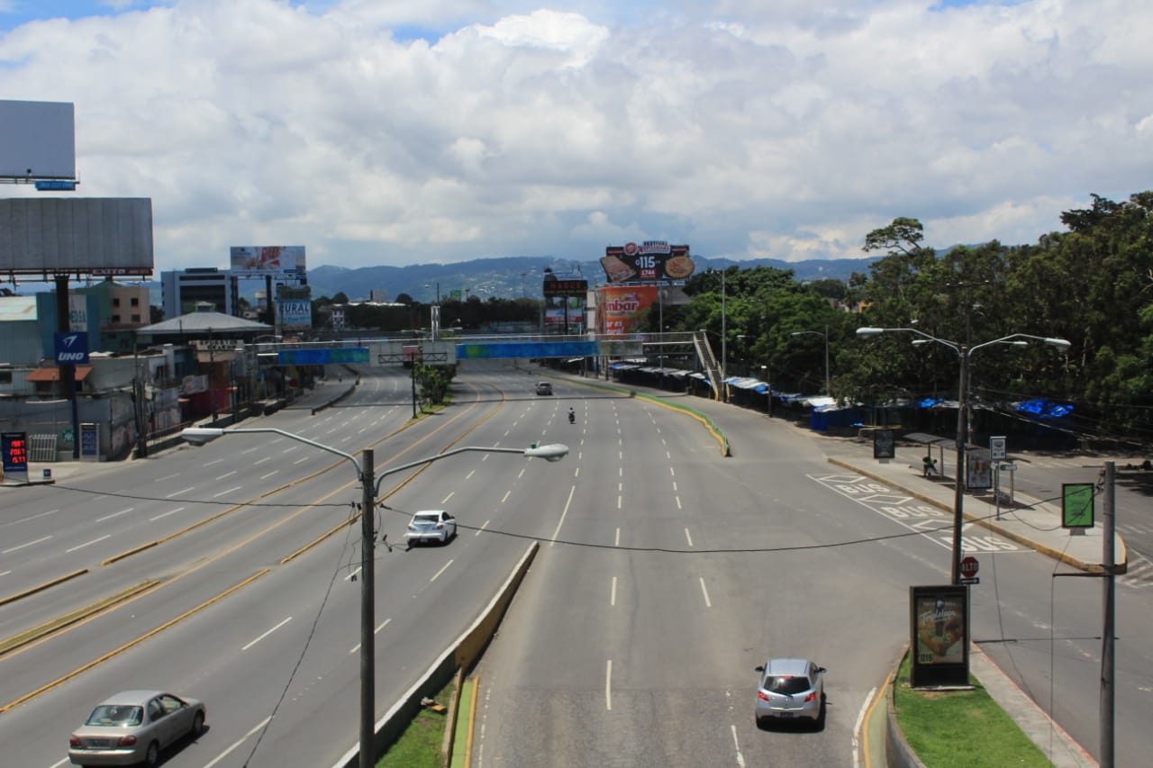 Así lucen las calles de Guatemala durante el toque de queda por el coronavirus