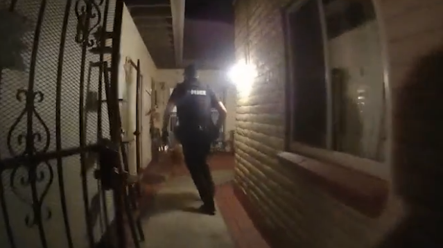 “¡Agua, por favor!”: Revelan perturbador video de un joven latino que murió a manos de la policía en Arizona
