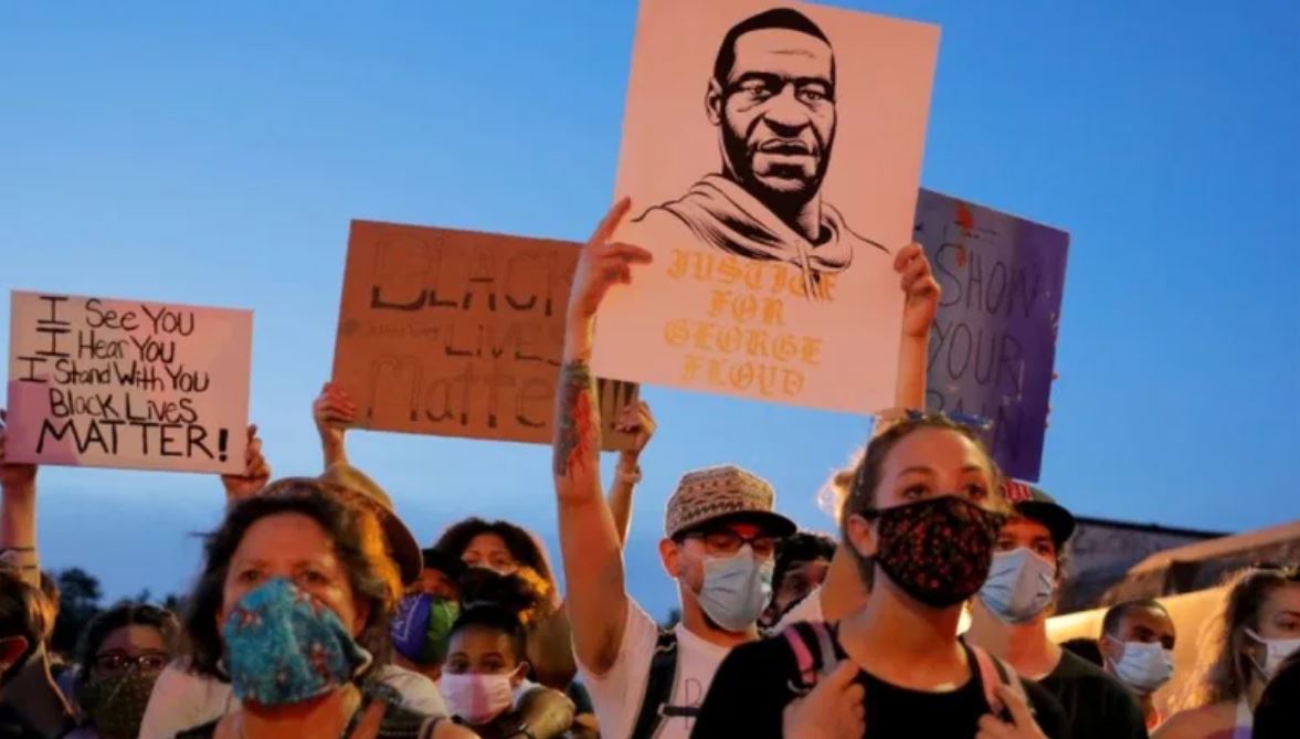 George Floyd: 4 factores que explican por qué la muerte de este afroestadounidense desató una ola de protestas tan grande en EE.UU.