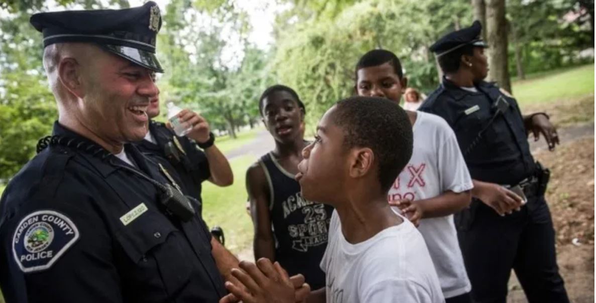 Muerte de George Floyd | Camden, la peligrosa ciudad de EE.UU. que disolvió su departamento de policía y redujo el crimen