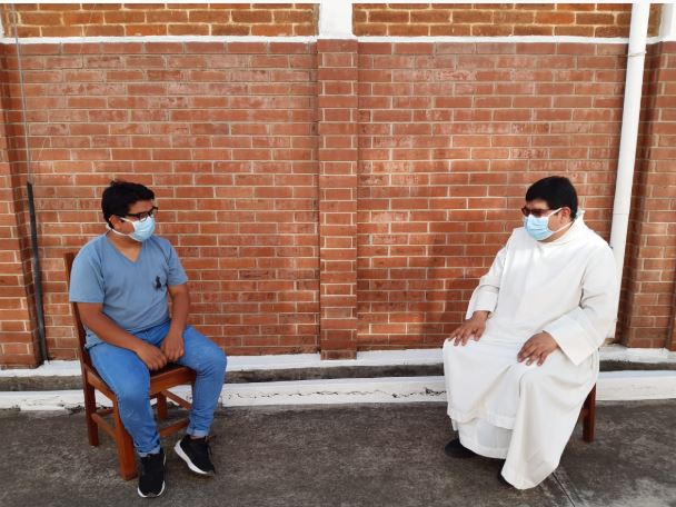 Religiosos podrán atender personalmente a fieles durante la crisis del coronavirus pero en situaciones de emergencia