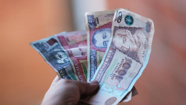 Cómo desinfectar los billetes y el dinero durante la pandemia del coronavirus