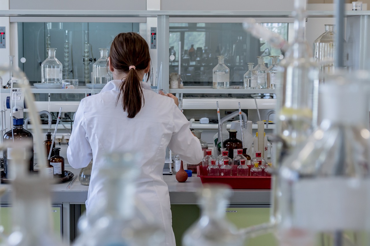 Investigación descubre que la mutación hace más eficaz al SARS- CoV-2