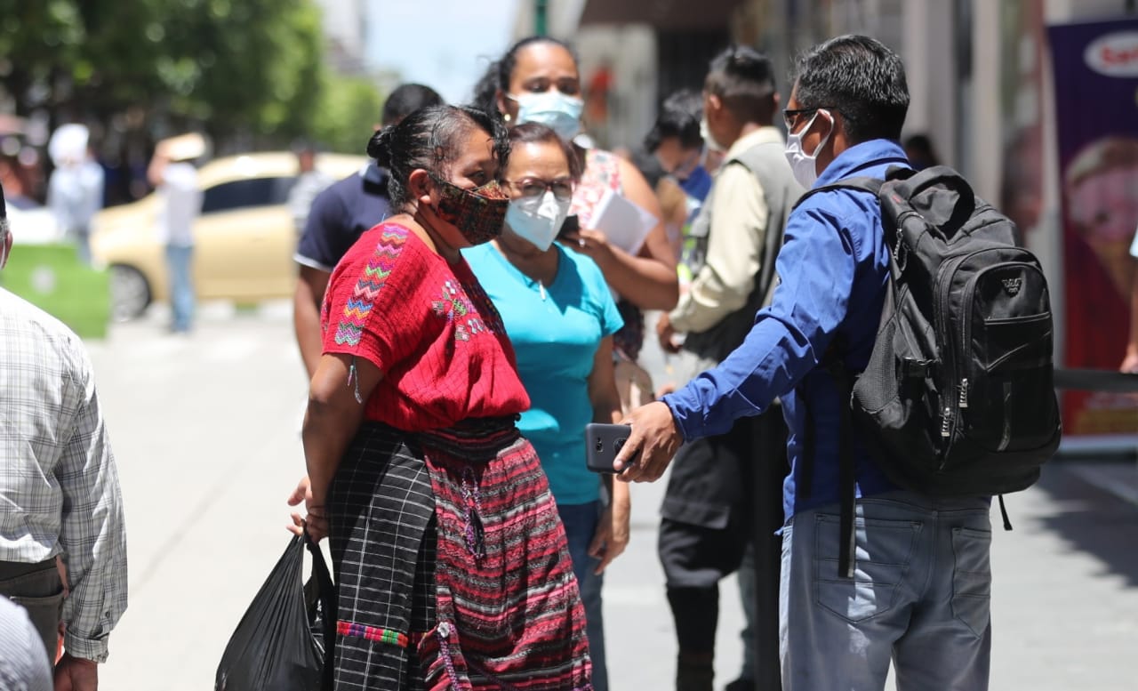 Guatemala casi rebasa los 73 mil casos de coronavirus y suma 60 mil recuperados