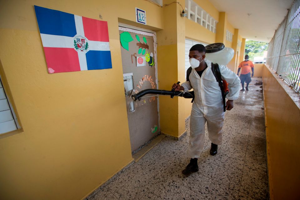 Elecciones en República Dominicana: acusaciones mutuas de nexos con el narcotráfico envenenan campaña