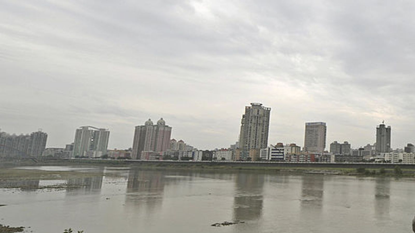 Ocho niños mueren ahogados por intentar rescatar a su amigo en un río de China