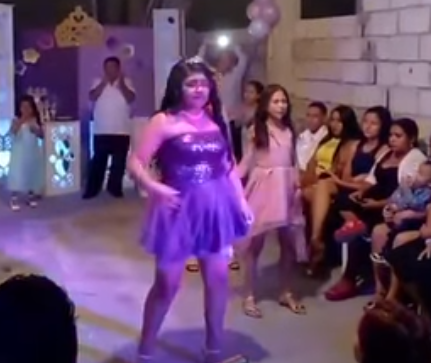 Al estilo TikTok: critican bailes de quinceañera ecuatoriana durante fiesta en plena pandemia