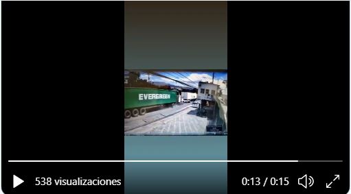 Video: así fue el momento en que un tráiler chocó con varios vehículos en el km 18 de la ruta al Pacífico