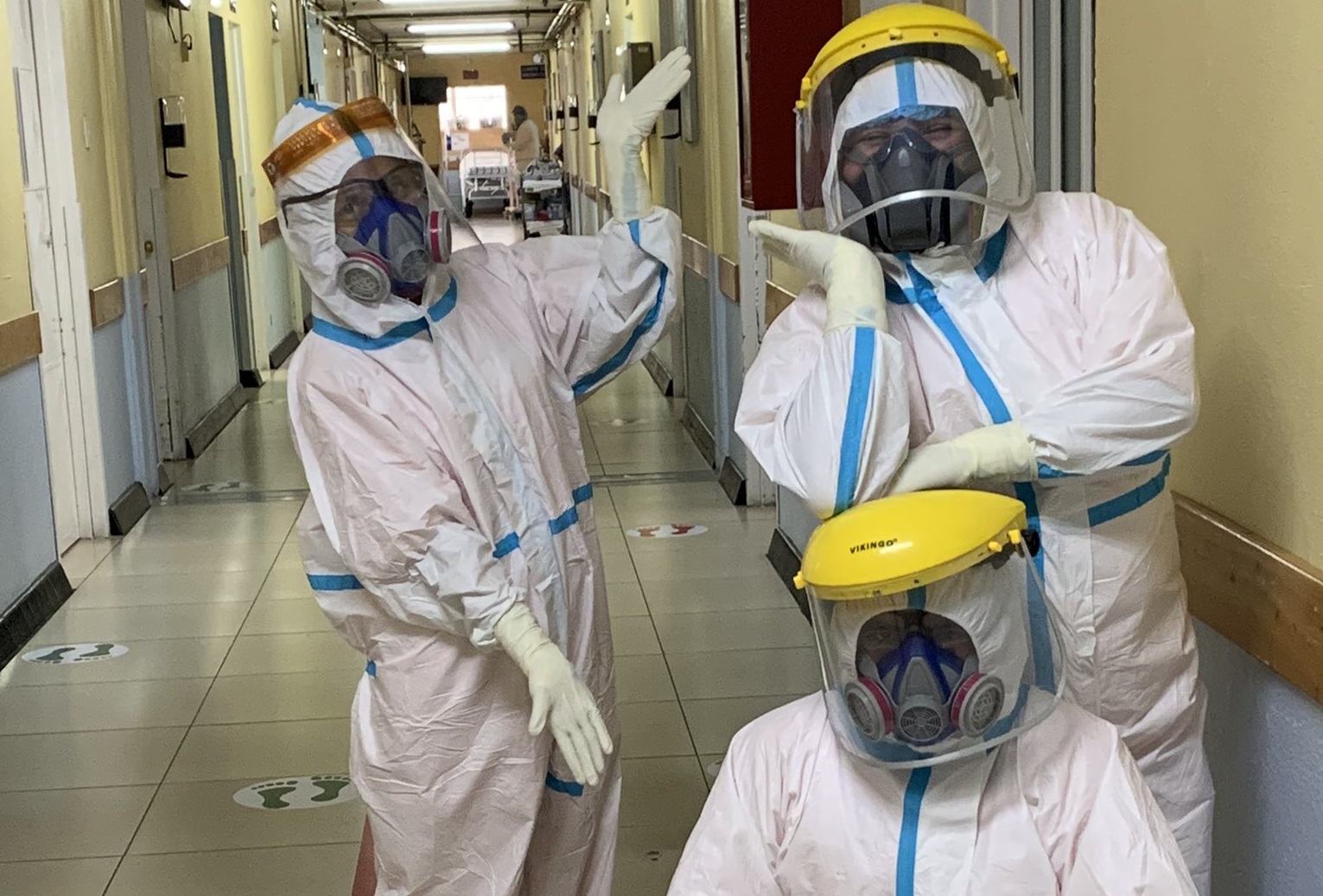 Video: En medio del cansancio y estrés, personal del hospital Roosevelt hacen challenge de tik tok