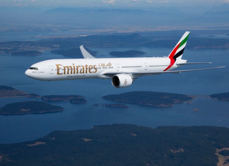 Aerolínea Emirates pagará tu funeral si te contagias de coronavirus en sus vuelos