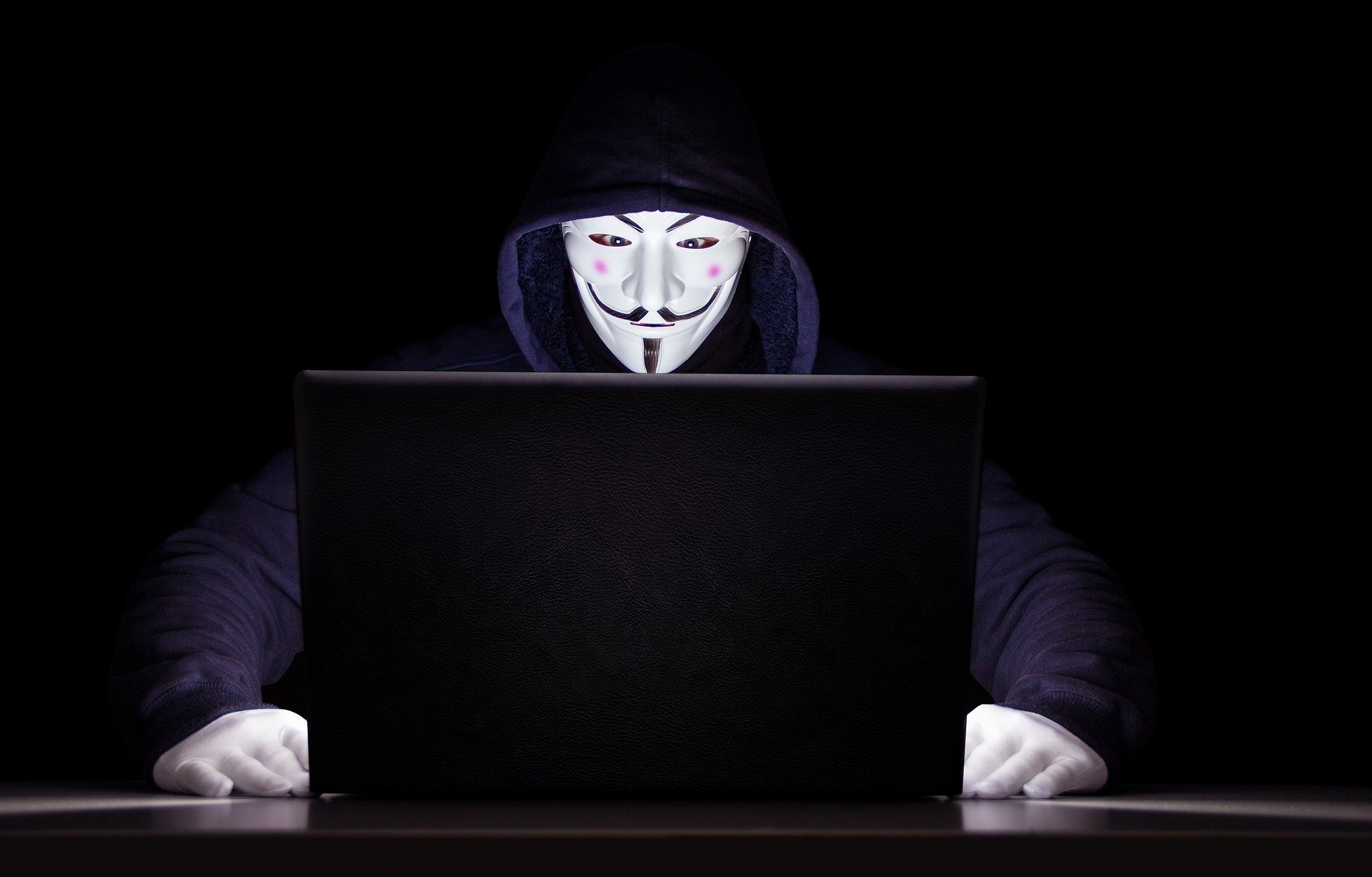 ¿Hackers quieren tener la vacuna contra el coronavirus? Los señalamientos que Londres hace a Rusia