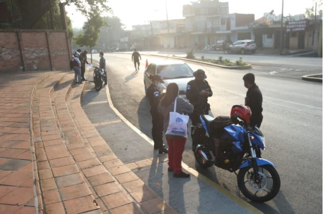 Aumenta uso de motocicletas por restricciones pero también incrementan los percances viales, advierte la PMT