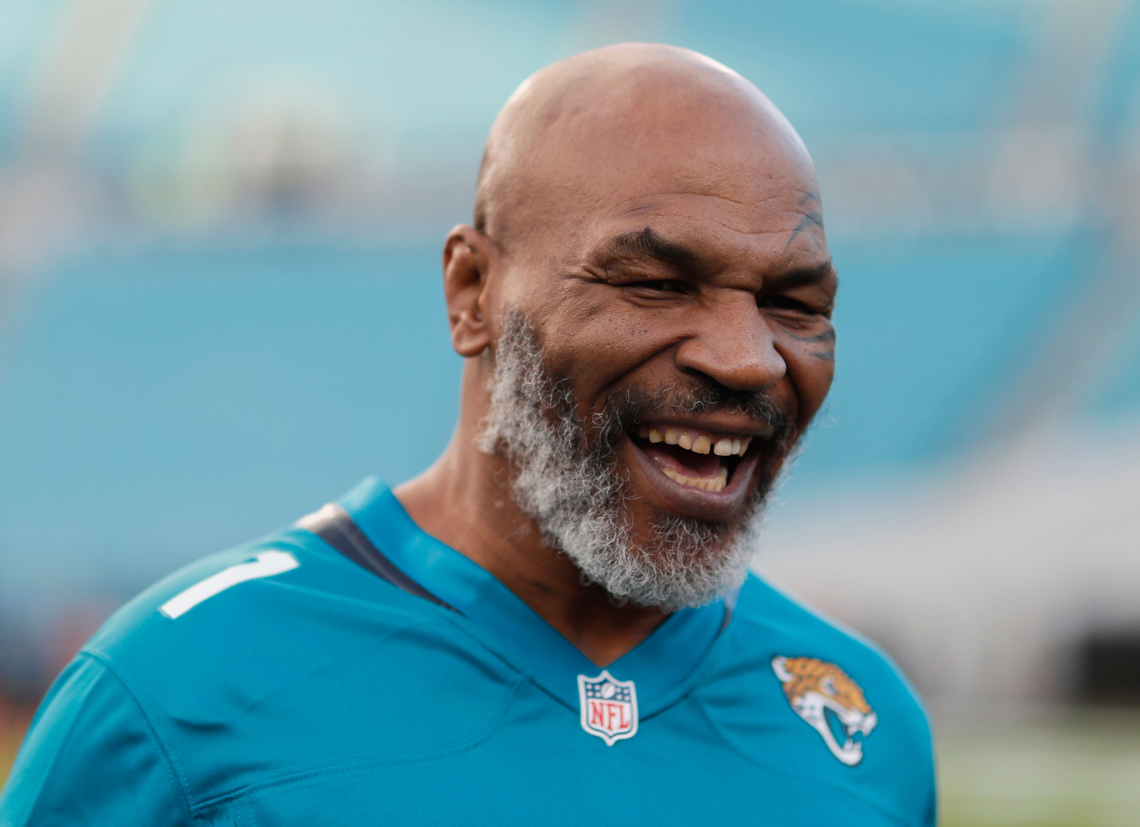 Mike Tyson vuelve al ring después de 15 años y luchará contra Jones JR.