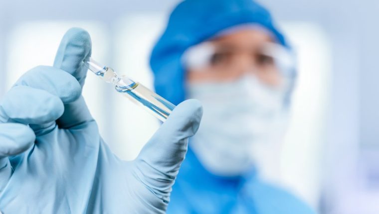 ¿Vacunas del coronavirus con chip? Experto de laboratorio se pronuncia