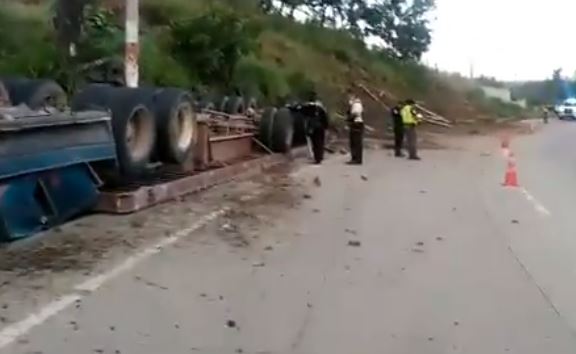 Accidentes de tránsito dejan dos personas fallecidas y dos lesionados en distintas carreteras del país