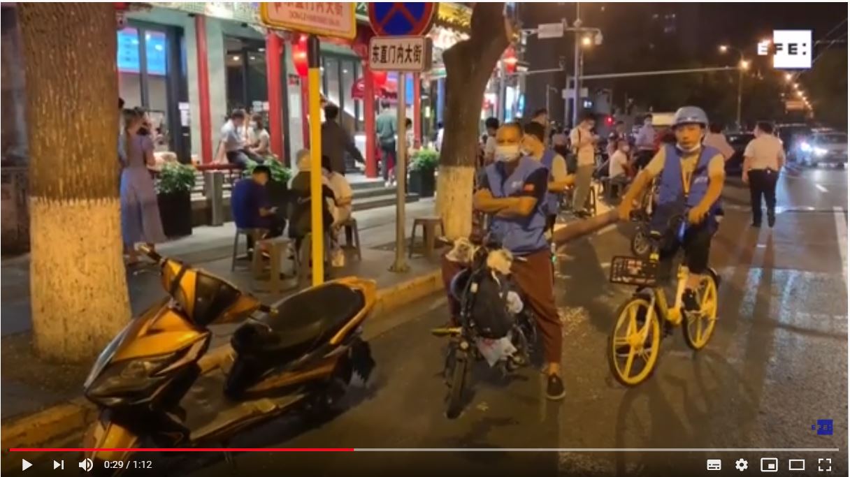 El regreso de la vida nocturna a Pekín reactiva el negocio de los “borrachóferes”