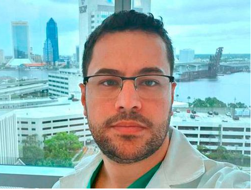 “Lo haría de nuevo”: conmueve en redes el último mensaje de un médico brasileño que murió por coronavirus