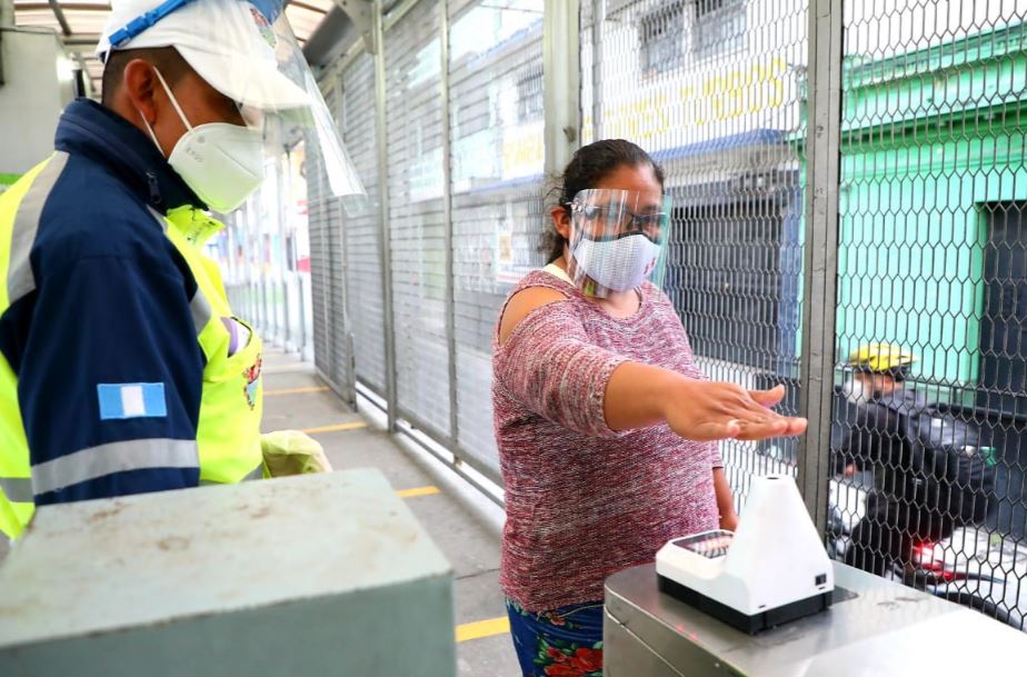 Coronavirus: Bajo estas medidas de prevención usuarios retornan a la Línea 12 del Transmetro