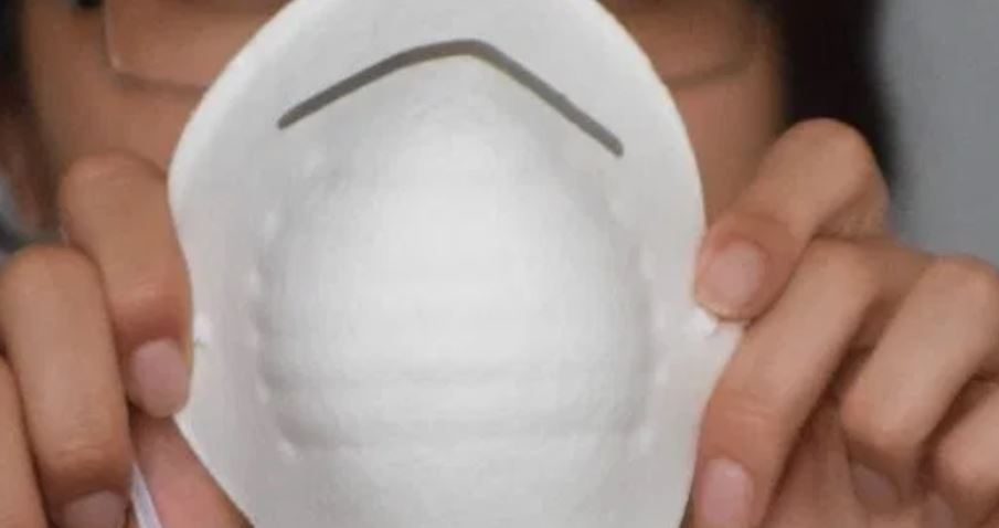 Misterio por mascarillas que están recibiendo en EE. UU. desde China con los datos de los destinatarios