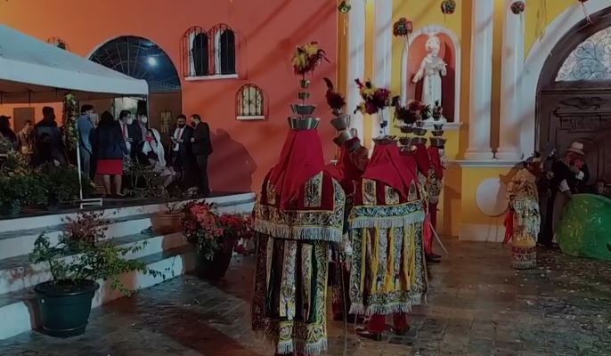 Coronavirus: Así justifica la comuna de Mixco evento religioso, mientras infectólogas señalan riesgos