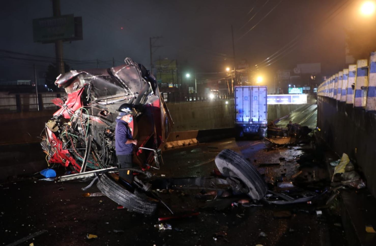 Accidentes de tránsito en ruta al Atlántico y en carretera a El Salvador dejan dos personas muertas