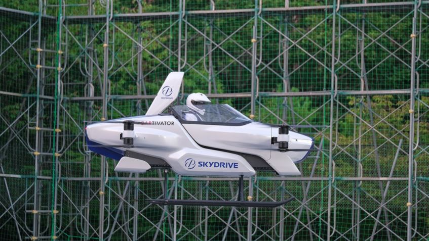 Así es el auto volador probado con éxito en Japón