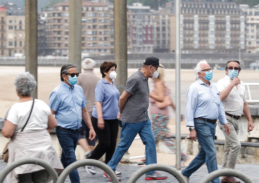 Encuentran coronavirus “viable” en el aire a casi 5 metros de un paciente