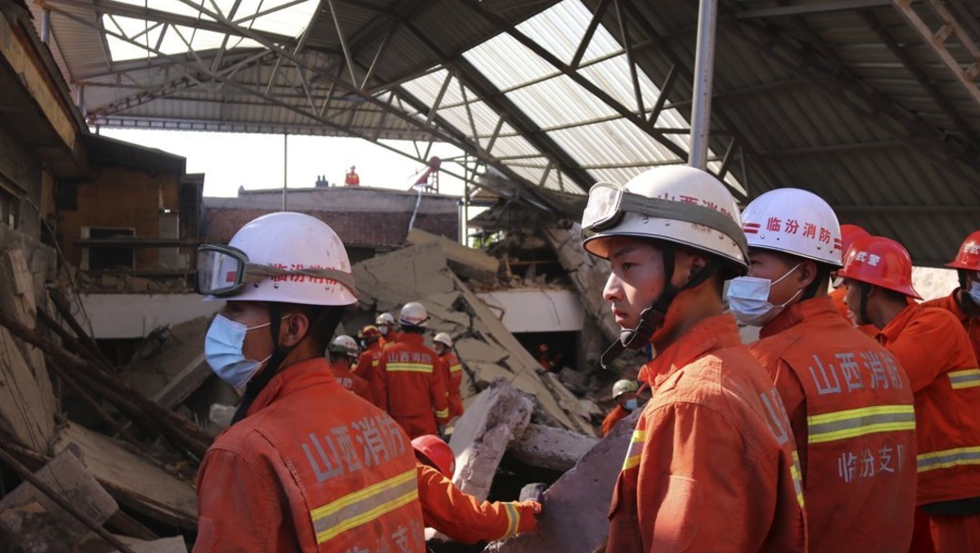 Al menos 17 muertos por el derrumbe de un restaurante en China