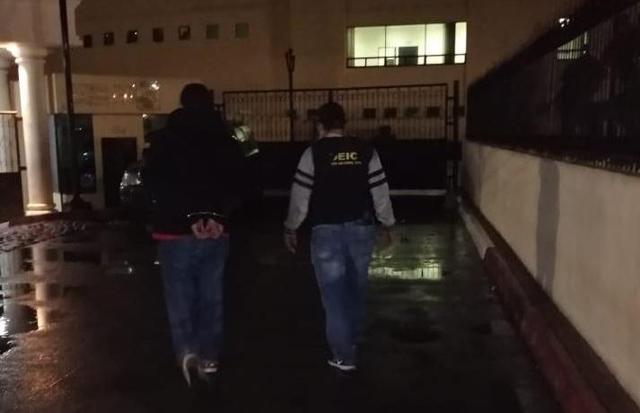 Así operaba un supuesto agresor sexual de mujeres que las contactaba por redes sociales y les ofrecía paseos en Antigua Guatemala