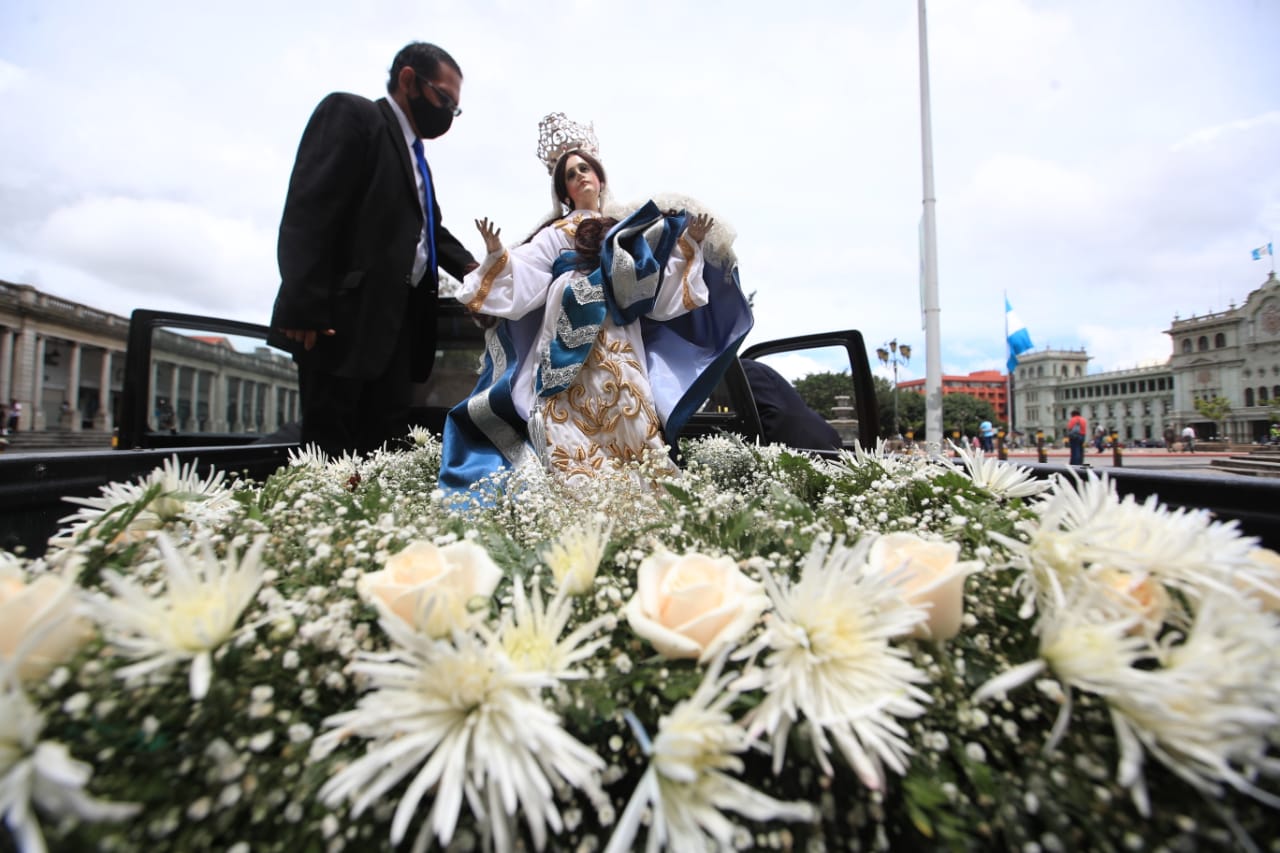 Imágenes de la Virgen de la Asunción: la muestra fotográfica y celebración de un 15 de agosto en Guatemala