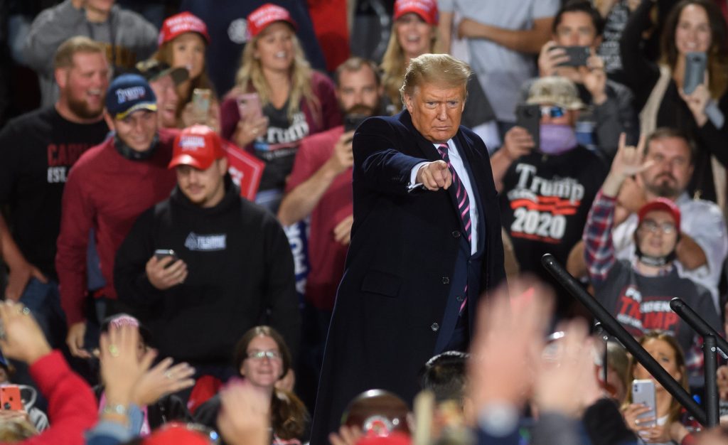 “Es el China-virus”: Trump asegura que si no fuera por él habría millones de muertos por covid-19