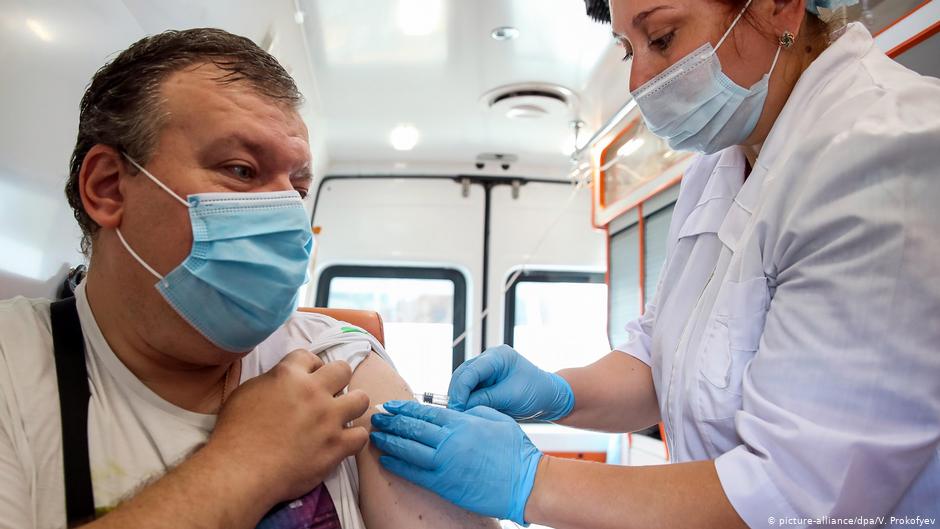 OMS alerta sobre riesgos de uso prematuro de vacuna contra el covid-19